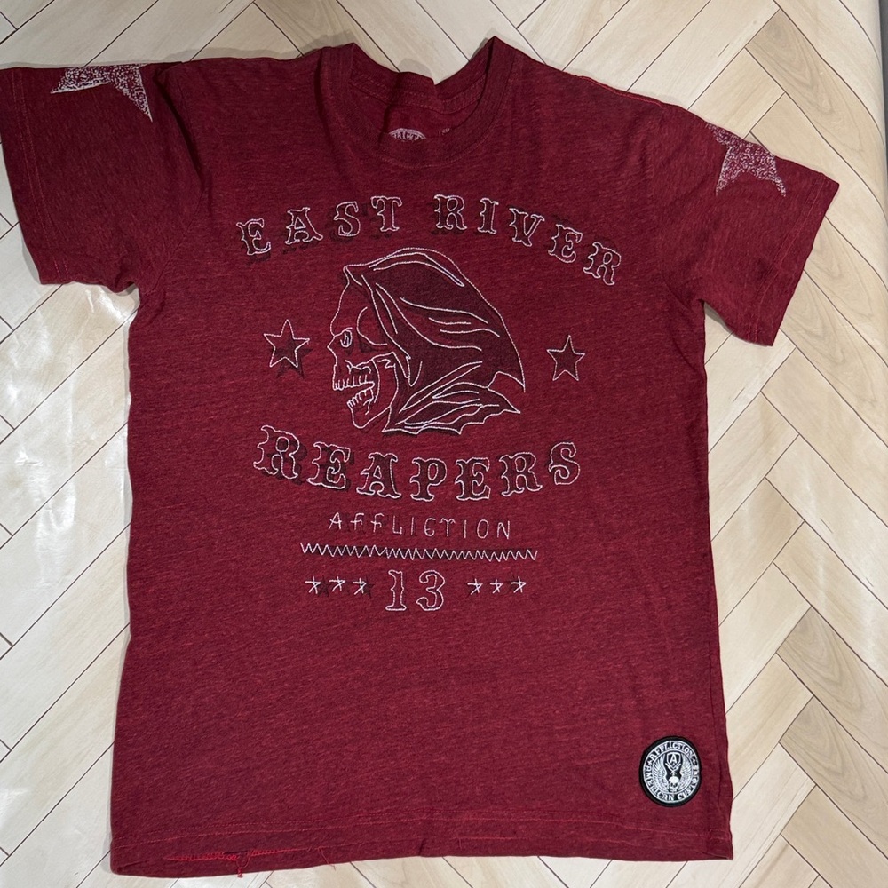 Affliction Men's Maroon Graphic Tee east river reapers small